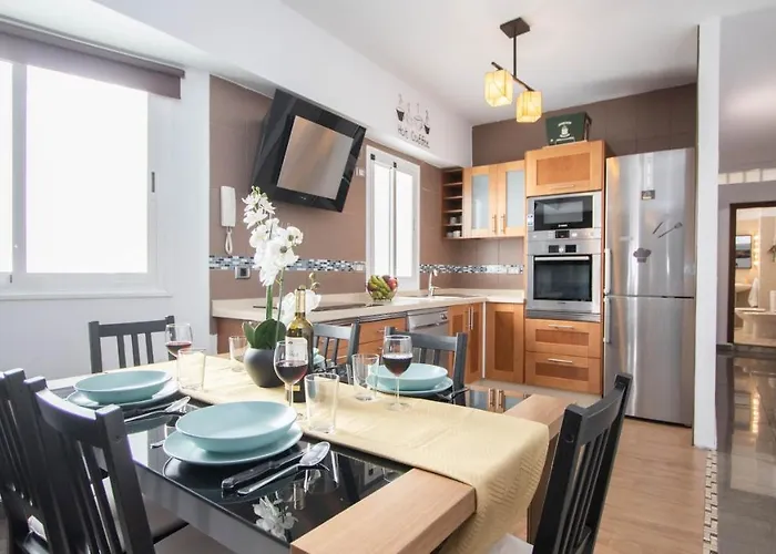 Bonito Zona Weyler * Санта-Крус-де-Тенерифе