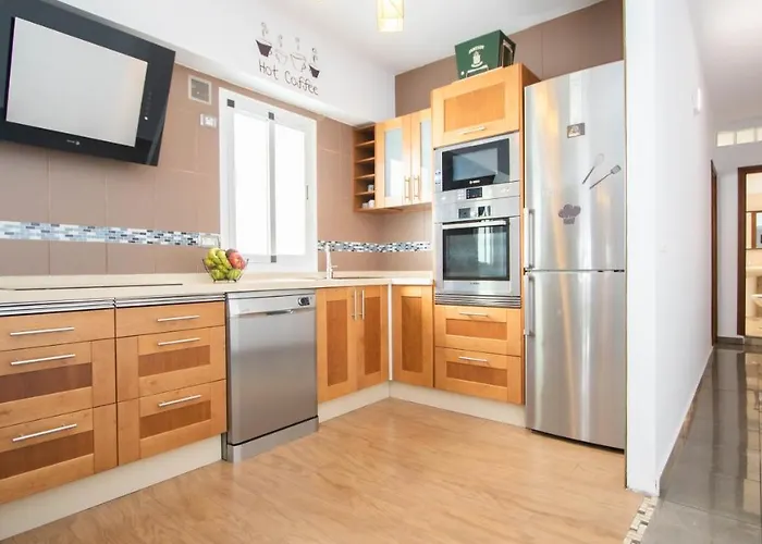 Bonito Zona Weyler Санта-Крус-де-Тенерифе