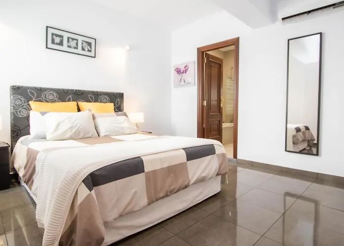 Bonito Zona Weyler * Санта-Крус-де-Тенерифе